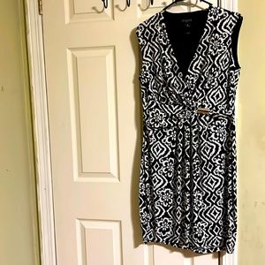 Enfocus Studio sleeveless dress for women. Size 12